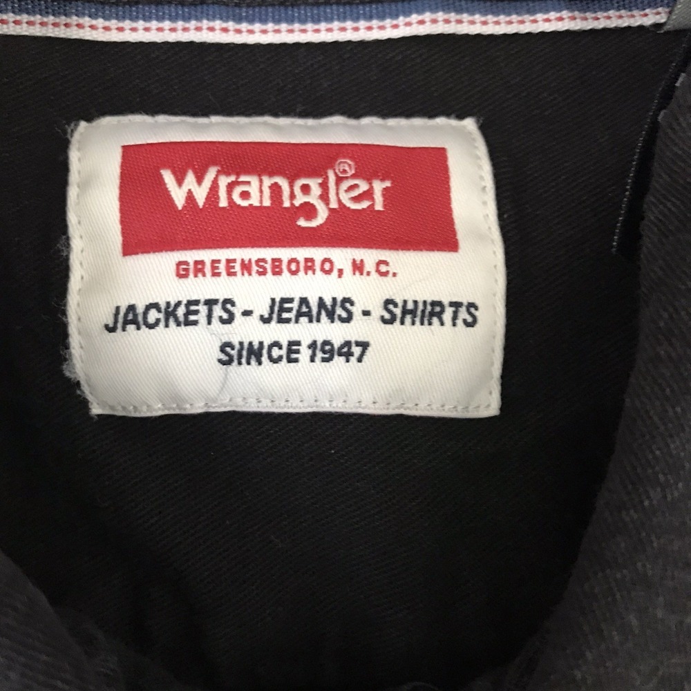 Wrangler Black Denim Shirt Pearl Snap Mens Large Dark Wash Western Yoke Rodeo - Picture 4 of 14